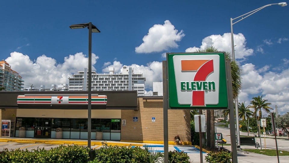 7-Eleven-Store-Signage-2