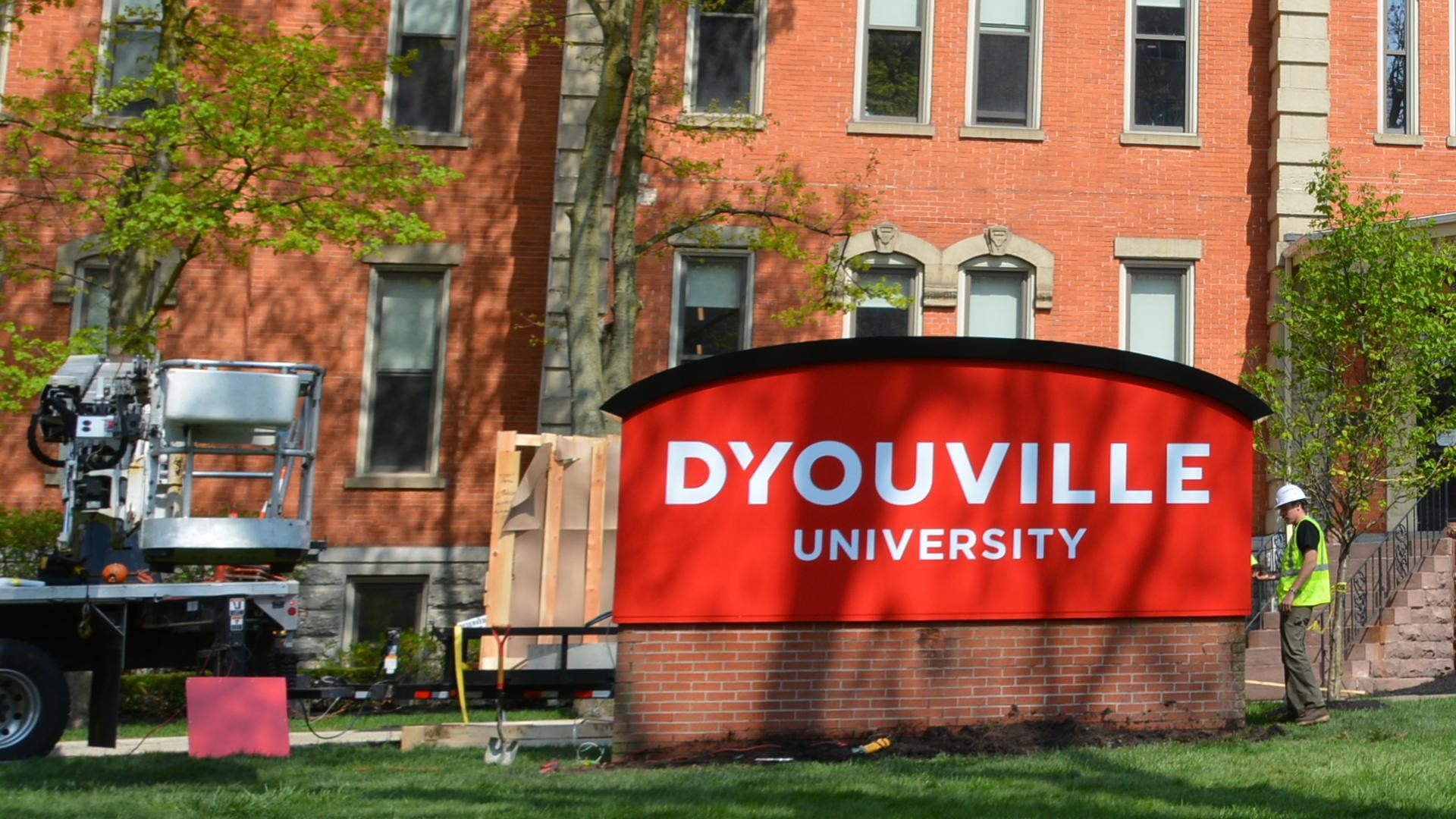 DYouville-University-Campus-Monument-sign-1