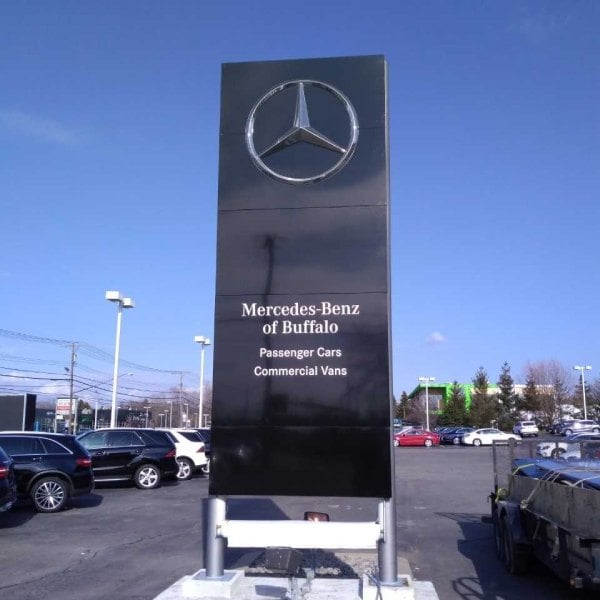 groundsignmercedese-1 (1)